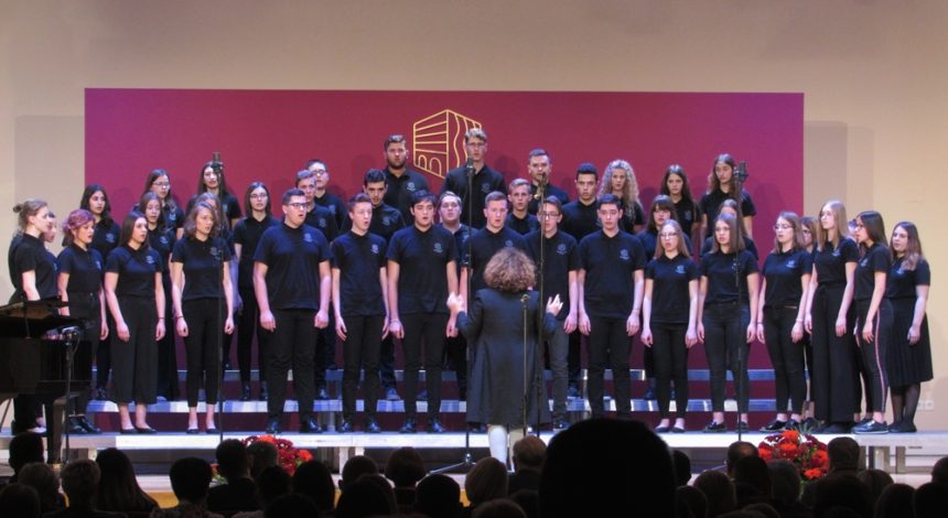 Snimka “Koncerta ispred katedrale”