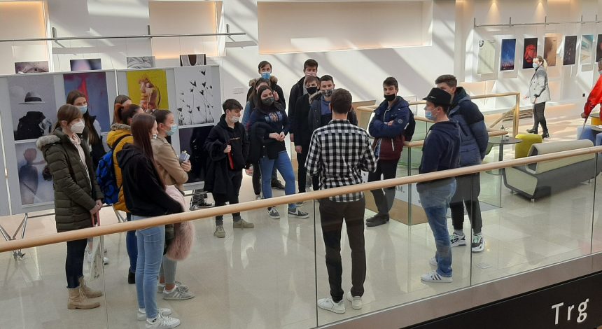 Posjet obnovljenoj Gradskoj knjižnici Požega