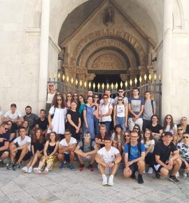 IMG-c1379eff26d89e2f0ccc822ec0f4ca27-V Naši učenici išli na maturalno putovanje u Dalmaciju