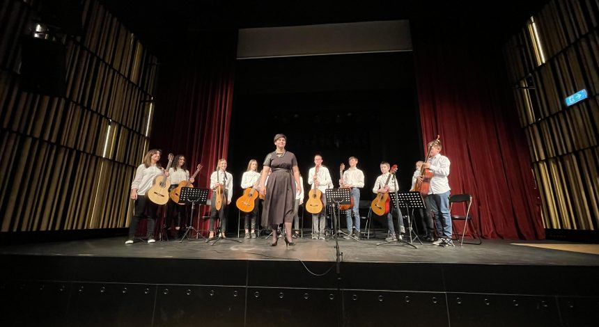 Naši gitaristi održali koncert u Pleternici