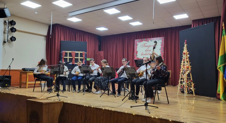 Nastup učenika PO Kutjevo na tradicionalnoj božićnoj priredbi