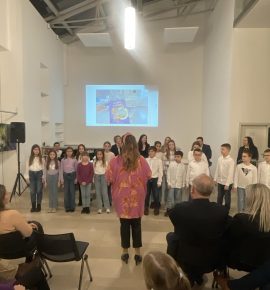 FOTO VIJESTI – Nastup naših Tintilinića na predstavljanju slikovnice “24 sata u bolnici”