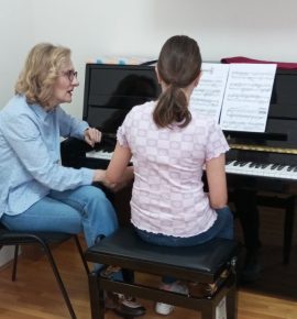 20240524_1347189 Profesorica Marija Milinković održala seminar za učenike klavira u Pleternici