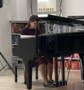 Nastup naših učenika na otvorenju izložbe “Ja sam snaga”