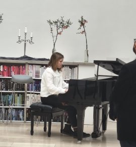 Nastup naše učenice na otvorenju izložbe Djelovanje graditelja, arhitekata i građevinskih inženjera iz Češke na prostoru Hrvatske