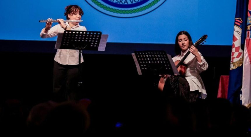 12300050-1024x683 Nastup naših učenika na obilježavanju 34. obljetnice osnivanja 123. brigade HV Požega