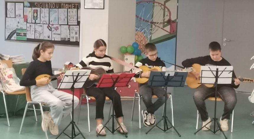 Učenici Područnog odjeljenja Pleternica nastupili na svečanom otvaranju Županijskog natjecanja iz biologije