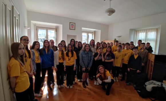 IMG-1076f497e8ac096fbb57d6c9a68a9cd2-V Naši zborovi sudjelovali na Županijskoj smotri zborova u Pakracu