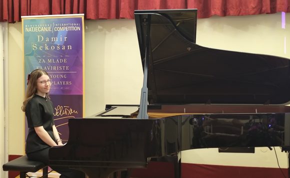 Odlični rezultati naših učenika na međunarodnom natjecanju mladih pijanista „Damir Sekošan“