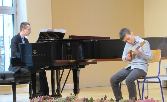 smanjenoIMG_3135 Svečano je otvoreno 12. Međunarodno natjecanje tamburaša