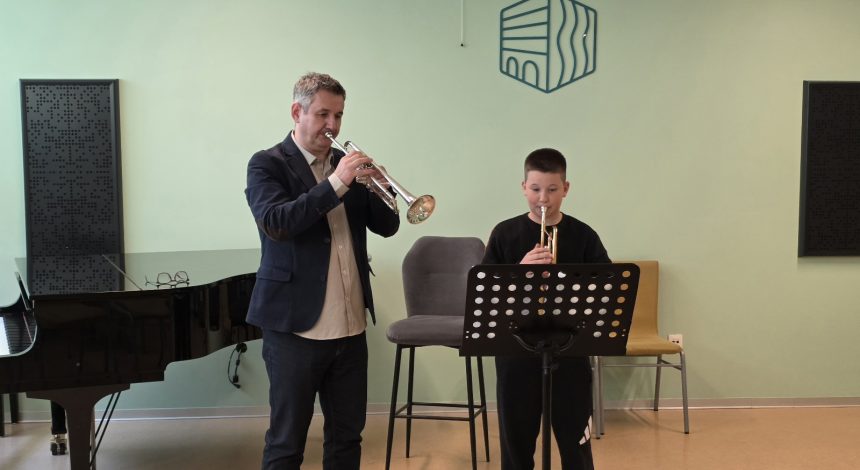 20260414_124706 Dario Teskera održao seminar za naše trubače