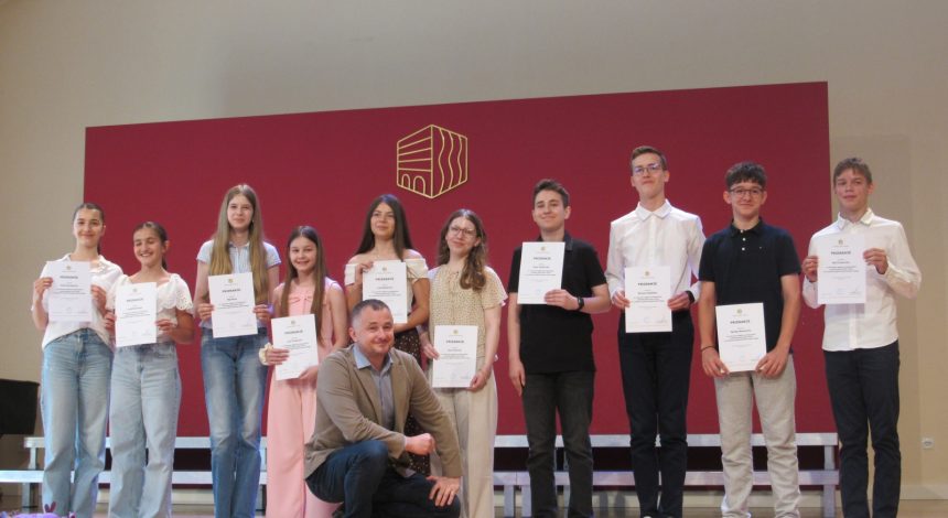 FOTO VIJESTI – Svečani prijem za učenike koji su tijekom školske godine 2025./2026. sudjelovali na natjecanjima
